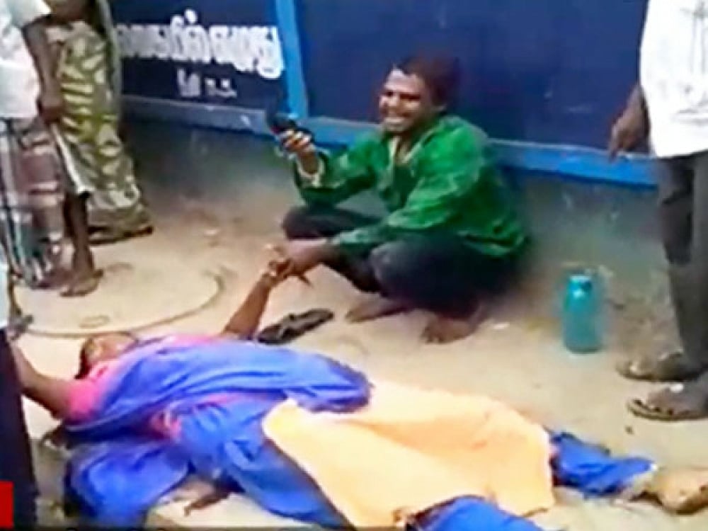 தண்ணீர் லாரி மோதி 1 வயது குழந்தை பலி : ஓட்டுநர் போதையில் இருந்ததாக பொதுமக்கள் குற்றச்சாட்டு!