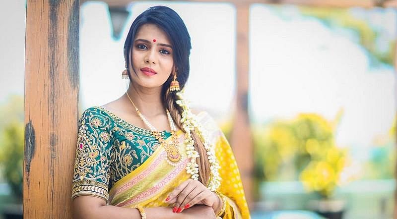 நண்பரைக் கொலை செய்ய திட்டம் போட்ட பிக்பாஸ் மீரா மிதுன் : வழக்குப்பதிவு - விரைவில் கைது ?