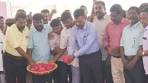 “அம்பானி, அதானிகளுக்கு காஷ்மீரை திறந்துவிட்டுள்ளனர்” : திருமாவளவன் பேச்சு!