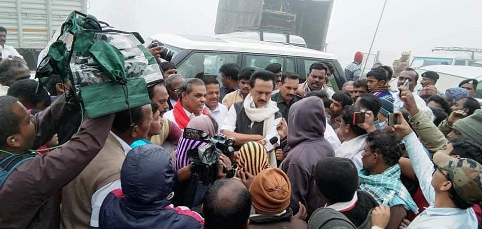 கடும் மழை வெள்ளத்தால் பாதிக்கப்பட்ட நீலகிரி - நேரடியாக மக்களை சந்தித்த மு.க.ஸ்டாலின்! (ஆல்பம்)