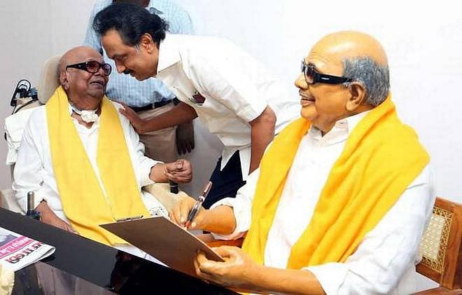 தமிழகத்தின் வரலாறு தலைவர் கலைஞர்  - அரிய புகைப்படங்களின் தொகுப்பு (album)