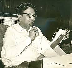 கலை வழியாக முத்தமிழறிஞரின் முதல் போர்  : ‘கலைஞரும் சினிமாவும்’!