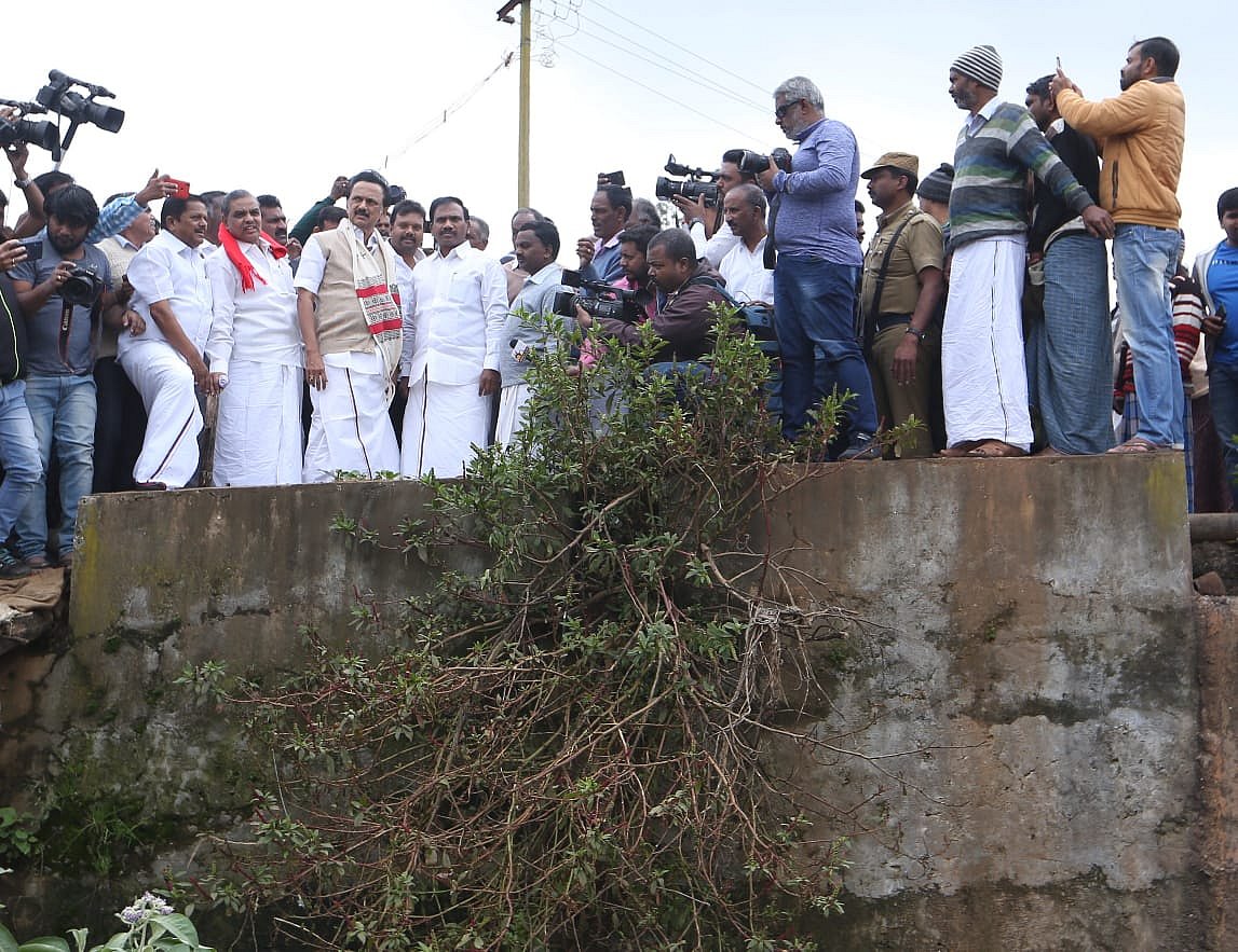 கனமழையால் உருக்குலைந்த நீலகிரி : 2வது நாளாக ஆய்வு செய்த மு.க.ஸ்டாலின்! (ஆல்பம்)