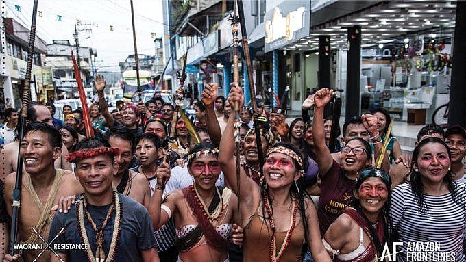 அமேசான் காட்டுத்தீ : கார்ப்பரேட் நிறுவனங்களை எதிர்த்த பழங்குடியினர் - திரை மறைவில் இருக்கும் அரசியல் ?