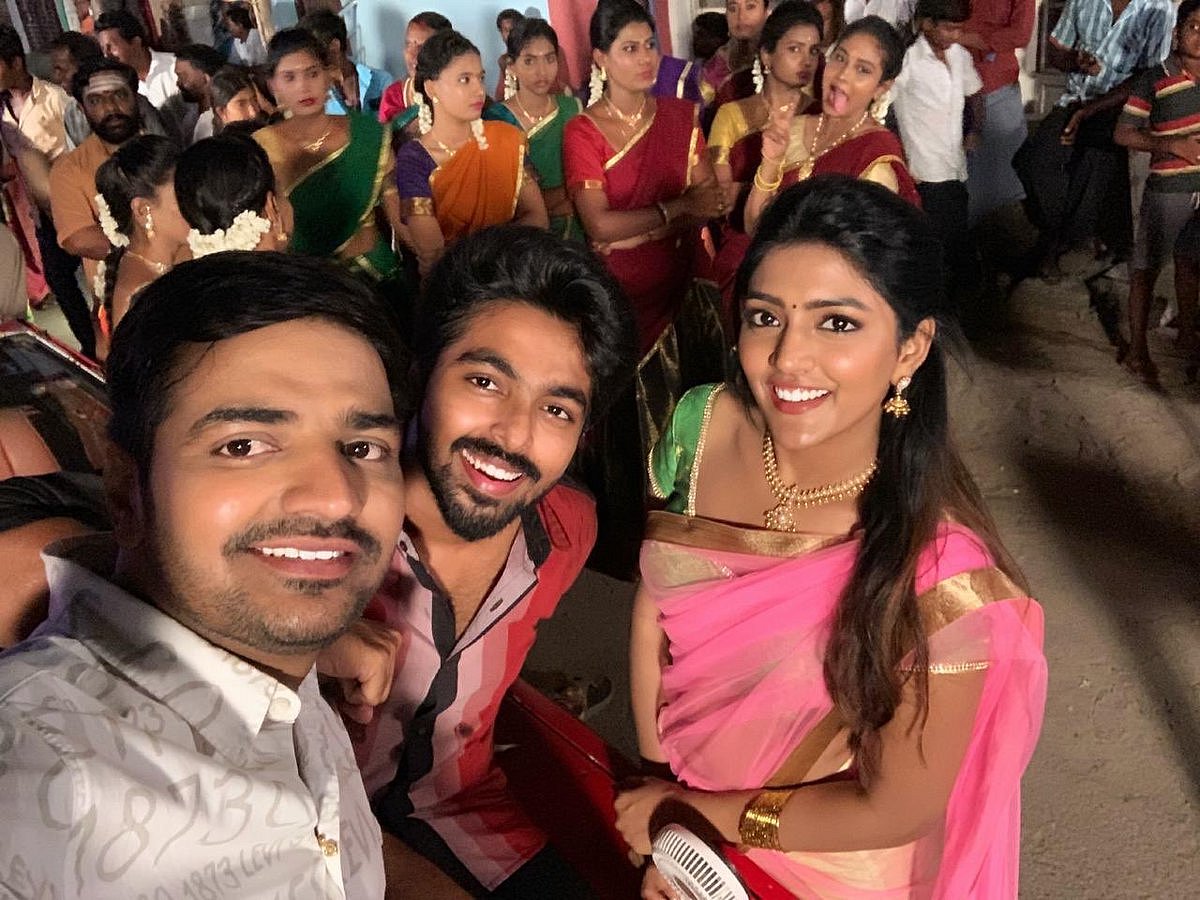 சினி அப்டேட்ஸ் 5 : உறுதியானது ‘காப்பான்’ ரிலீஸ் தேதி...பாலிவுட்டில் ‘விக்ரம் வேதா’வை இயக்குவது யார்?