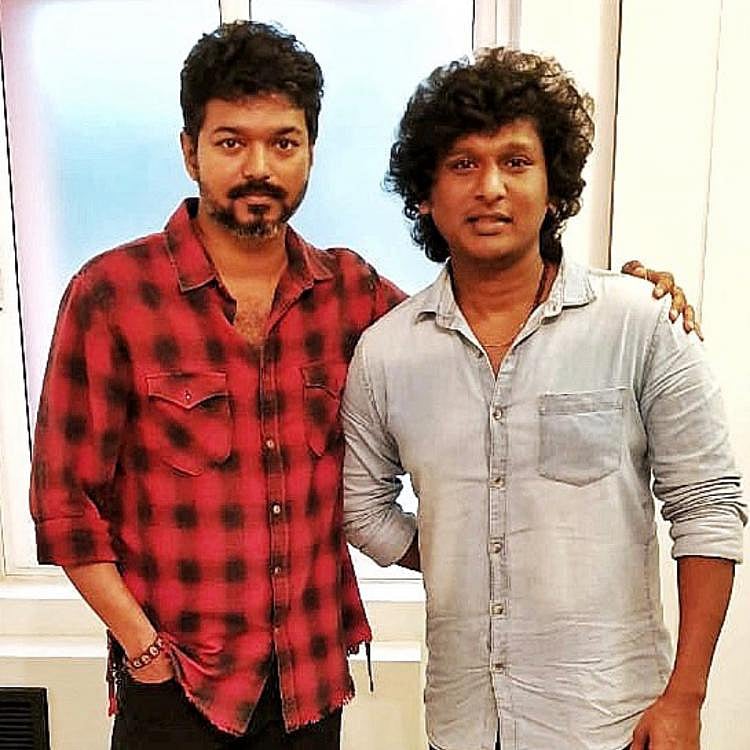 உச்ச நட்சத்திரங்களின் படங்களுக்கு ஒரே நேரத்தில் இசையமைக்கும் அனிருத்... என்னென்ன படம் தெரியுமா?