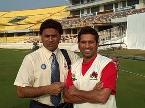 சச்சின் தெண்டுல்கருடன்...