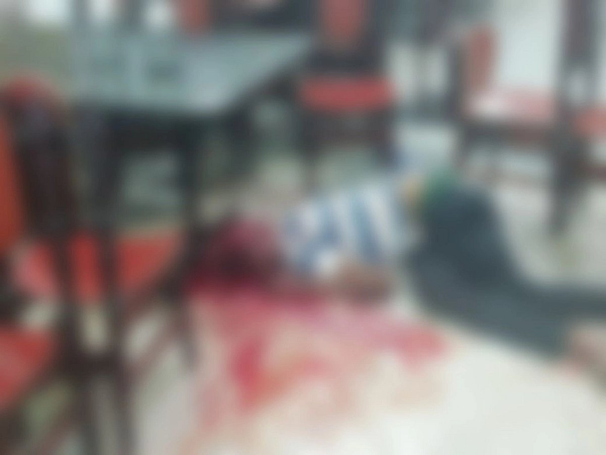 திருத்தணியில் வாலிபர் கொடூர கொலை : கொலையாளிகளைப் பிடித்து கை, காலை உடைத்து ‘மாவுக்கட்டு’ போட்ட போலிஸ் !