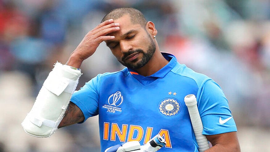 சிக்கலில் ஷிகர் தவான் : தொடர் சொதப்பல் காரணமாக அணியில் இருந்து விரைவில் வெளியேற்றப்படுகிறாரா ?