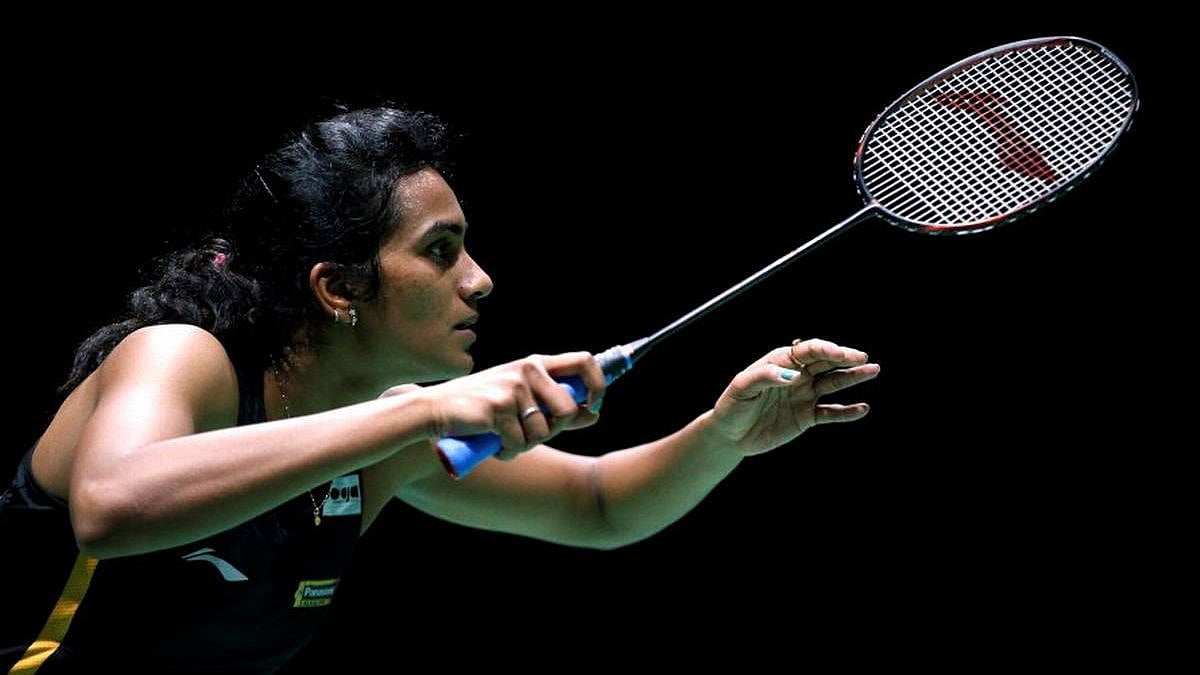 தொடர்ந்து 3வது முறையாக இறுதிப்போட்டியில் சிந்து : தங்கம் வெல்வாரா என ரசிகர்கள் எதிர்பார்ப்பு!