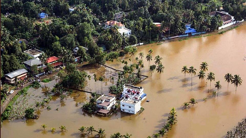 கேரளாவில் கொட்டித் தீர்க்கும் மழை... வெள்ள பாதிப்புகளை பார்வையிட வயநாடு செல்கிறார் ராகுல் காந்தி!