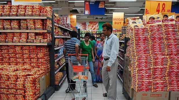 “5 ரூபாய் பிஸ்கட் வாங்க மக்கள் யோசிக்கும் நிலையில் இந்திய பொருளாதாரம்” - பிரிட்டானியா நிறுவனர் குமுறல்!