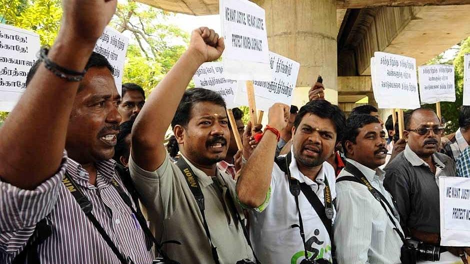 ஒரே இரவில் 150 ஊழியர்களை வேலையை விட்டு தூக்கிய காவேரி டிவி நிர்வாகம்- சட்டப்படி நடவடிக்கை எடுக்க கோரிக்கை