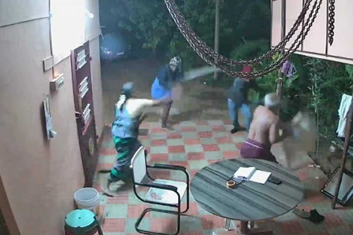 ’இது தமிழனின் நேர்கொண்ட பார்வை’ : வீரமான நெல்லை தம்பதிக்கு அமிதாப், ஹர்பஜன் ‘மெர்சல்’ பாராட்டு !