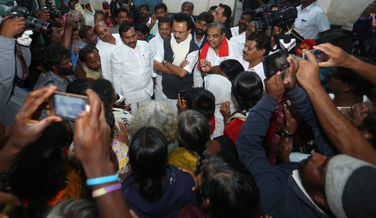 கனமழையால் உருக்குலைந்த நீலகிரி : 2வது நாளாக ஆய்வு செய்த மு.க.ஸ்டாலின்! (ஆல்பம்)