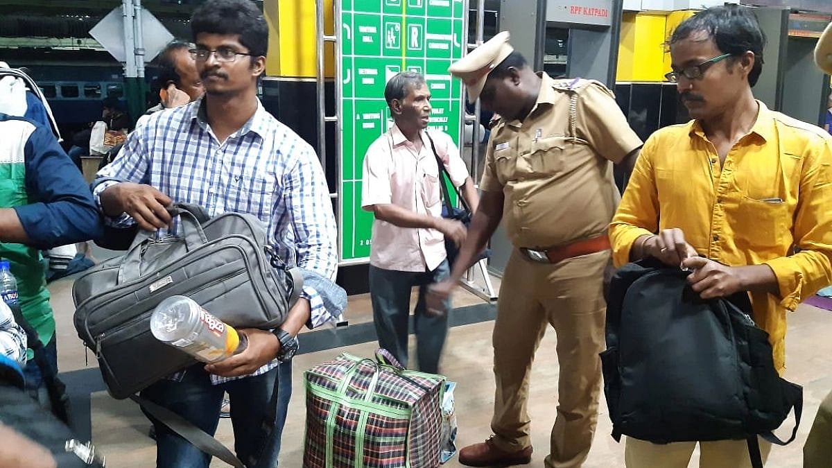 ஜம்மு காஷ்மீர் விவகாரம் எதிரொலி : தமிழகத்தில் ஐ.பி.எஸ் அதிகாரிகளின் தலைமையில் கண்காணிப்பு தீவிரம்!