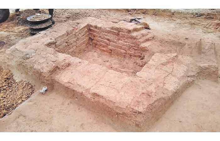 2,500 ஆண்டுகளுக்கு முந்தைய பழங்கால குளியல் தொட்டி : கீழடி அகழ்வாய்வில் கண்டுபிடிப்பு!