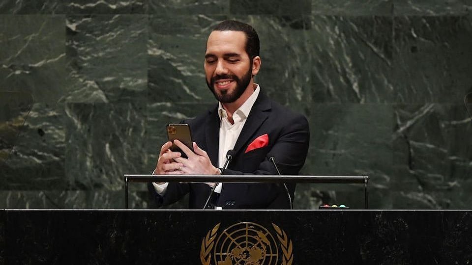 ஒரு நிமிடம் சார்., முதன் முதலில் ஐ.நா-வில் பேசிய அதிபர் : உற்சாகத்தில் செல்ஃபி எடுத்துக் கொண்டாட்டம்!