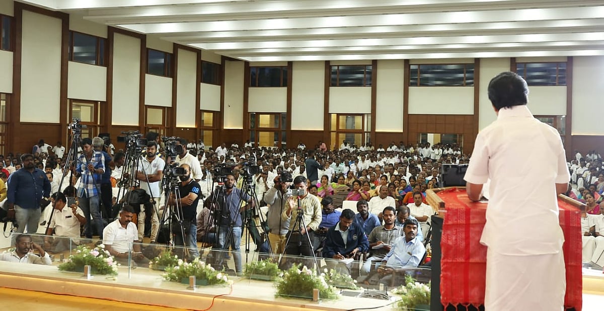 ஆட்சி முடிவதற்குள் வெளிநாடுகளுக்கு சுற்றுலா செல்ல அமைச்சர்கள் முடிவெடுத்துவிட்டார்கள் - மு.க.ஸ்டாலின்