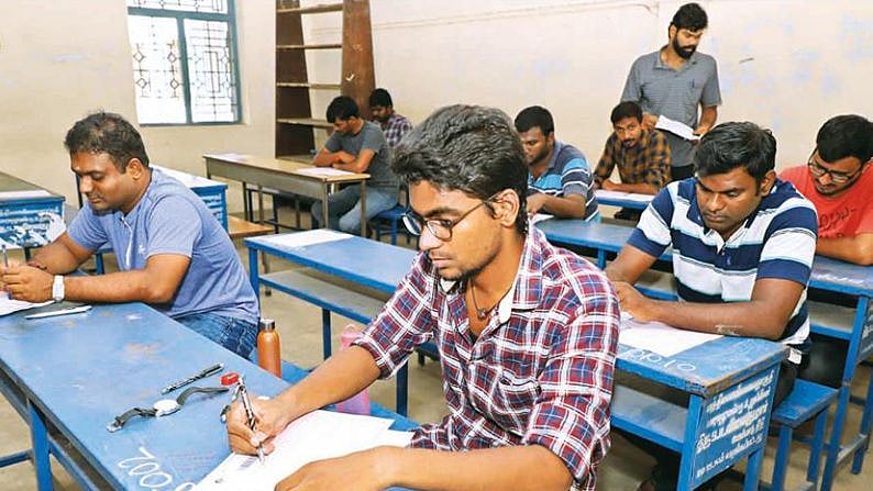 குரூப் 4 தேர்வில் தவறான கேள்விகள்... எப்போதுதான் தவறுகளைத் திருத்திக்கொள்ளும் டிஎன்பிஎஸ்சி?