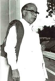 இந்தித் திணிப்பை எதிர்த்து ஆதிக்கவாதிகளுக்கு அன்றே பதிலடி கொடுத்த அண்ணா ! #HBDAnna