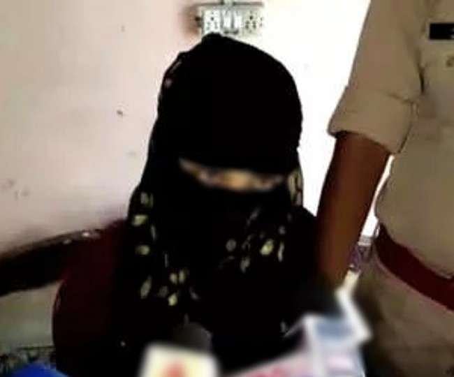 பா.ஜ.க முன்னாள் அமைச்சர் சின்மயானந்த் பல மாணவிகளை சீரழித்துள்ளார் : காணாமல் போன கல்லூரி மாணவி புகார்!