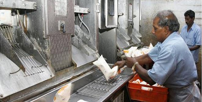 தனியார் பால் விலை உயர்வு; இன்று முதல் அமல்; பொதுமக்கள் அதிருப்தி!