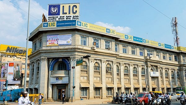 தத்தளிக்கும் நிறுவனங்களில் முதலீடு - மத்திய அரசின் தவறை ஈடுகட்ட எல்.ஐ.சி-யை சூறையாடும் பா.ஜ.க!