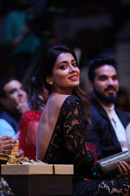  ‘பர்த்டே பொண்ணு’ ஸ்ரேயாவின் லேட்டஸ்ட் க்ளிக் புகைப்படங்கள்! #Album