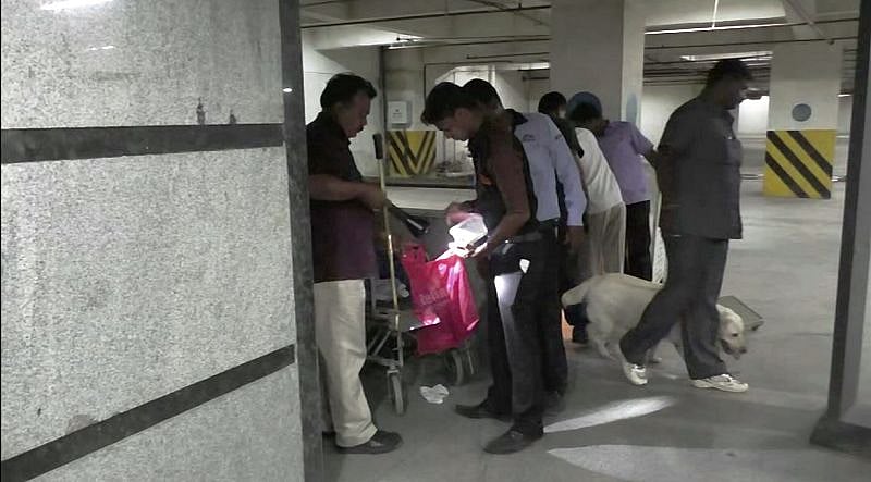 நள்ளிரவில் வெடிகுண்டு மிரட்டல் விடுத்த சிறுவன்; அதிர்ந்துபோன கோவை மாவட்டம்!