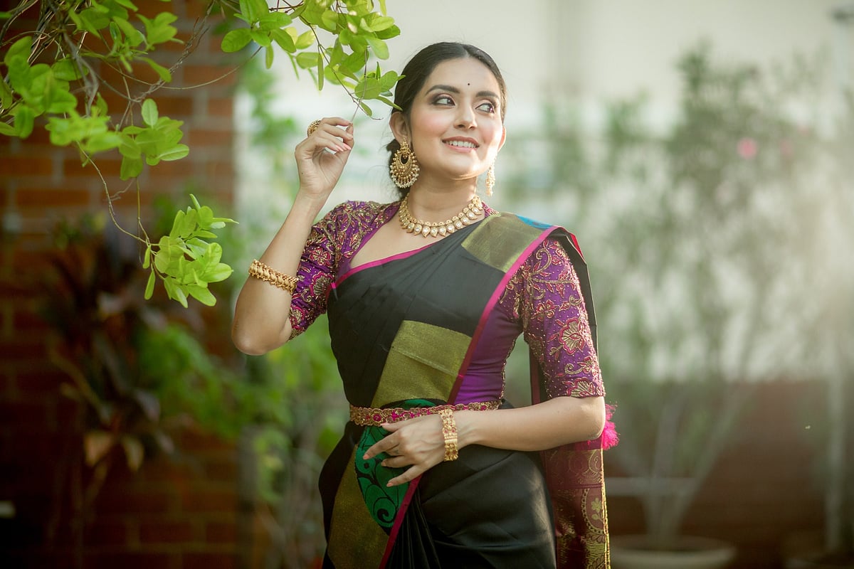  நடிகை மகிமா நம்பியாரின் லேட்டஸ்ட் ஃபோட்டோஷூட் !