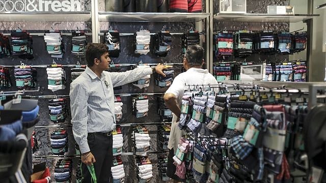 ” ஜட்டி, பனியன் விற்பனை சரிவு : வரலாற்றிலேயே இப்படி நடந்தது இல்லை ” - முதலீட்டாளர்கள் வேதனை