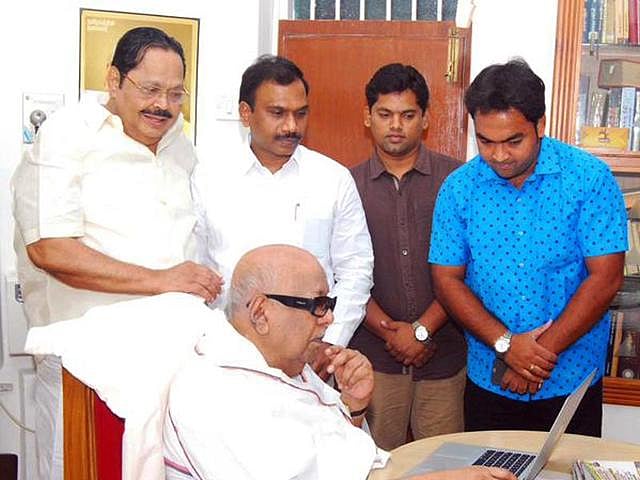 விவரம் இல்லாமல் பேசி, வில்லங்கத்தை விலைக்கு வாங்க வேண்டாம் : முதல்வருக்கு  துரைமுருகன் அறிவுரை!