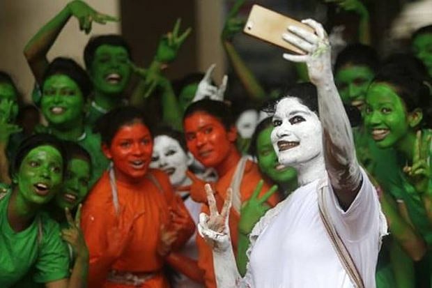 நிர்மலா சீதாராமனின் கோபத்துக்கு ஆளாகியிருக்கும் மில்லென்னியல்ஸ் என்பவர்கள் யார் தெரியுமா? - ஓர் அலசல்!