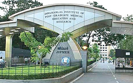 “366 கி.மீ தூரம்... 4.30 மணிநேர ஆம்புலன்ஸ் பயணம்” : சிறுவனின் உயிரைக் காக்க உதவிய  இளைஞர்கள்!