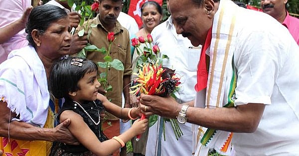 54 ஆண்டுகளுக்குப் பிறகு காங்கிரஸ் தொகுதியை கைபற்றிய இடதுசாரி கூட்டணி : போட்டியிட்ட பா.ஜ.க படுதோல்வி!