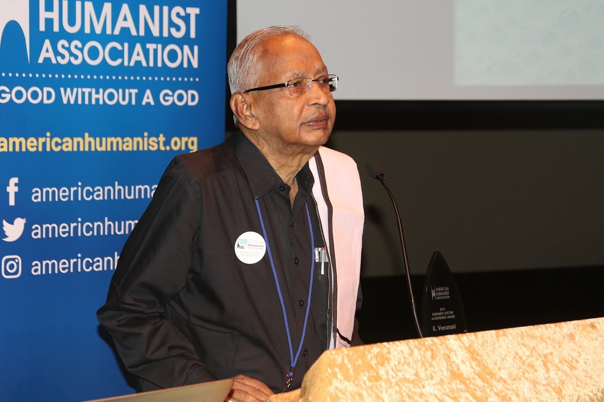 “கருஞ்சட்டைத் தோழர்களின் ஒத்துழைப்பிற்குக் கிடைத்த விருது” : ஆசிரியர் கி.வீரமணி நெகிழ்ச்சி!