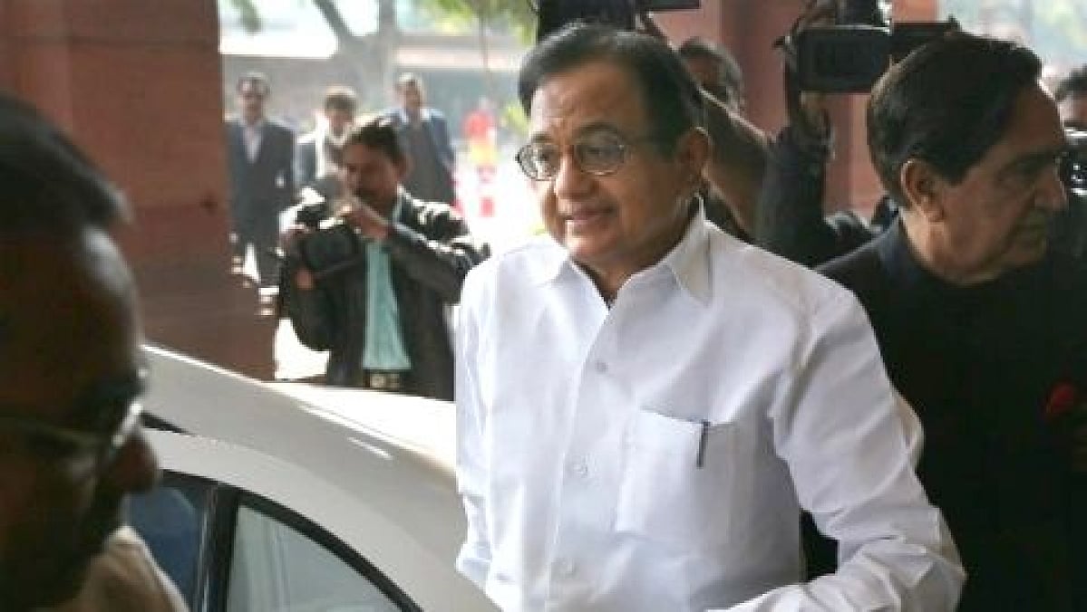 “அதிகாரிகள் பரிந்துரைத்தது தவறில்லை; ஒப்புதல் அளித்தது தவறா?” - ப.சிதம்பரத்துக்கு ஆதரவாக மன்மோகன் சிங்!