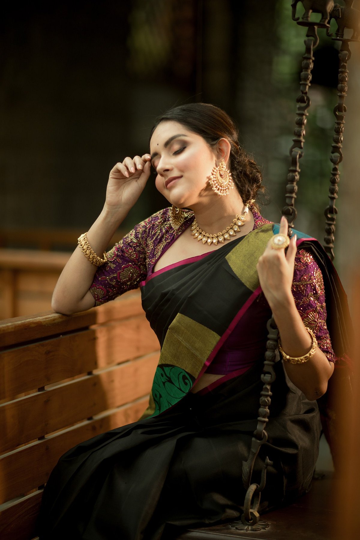  நடிகை மகிமா நம்பியாரின் லேட்டஸ்ட் ஃபோட்டோஷூட் !