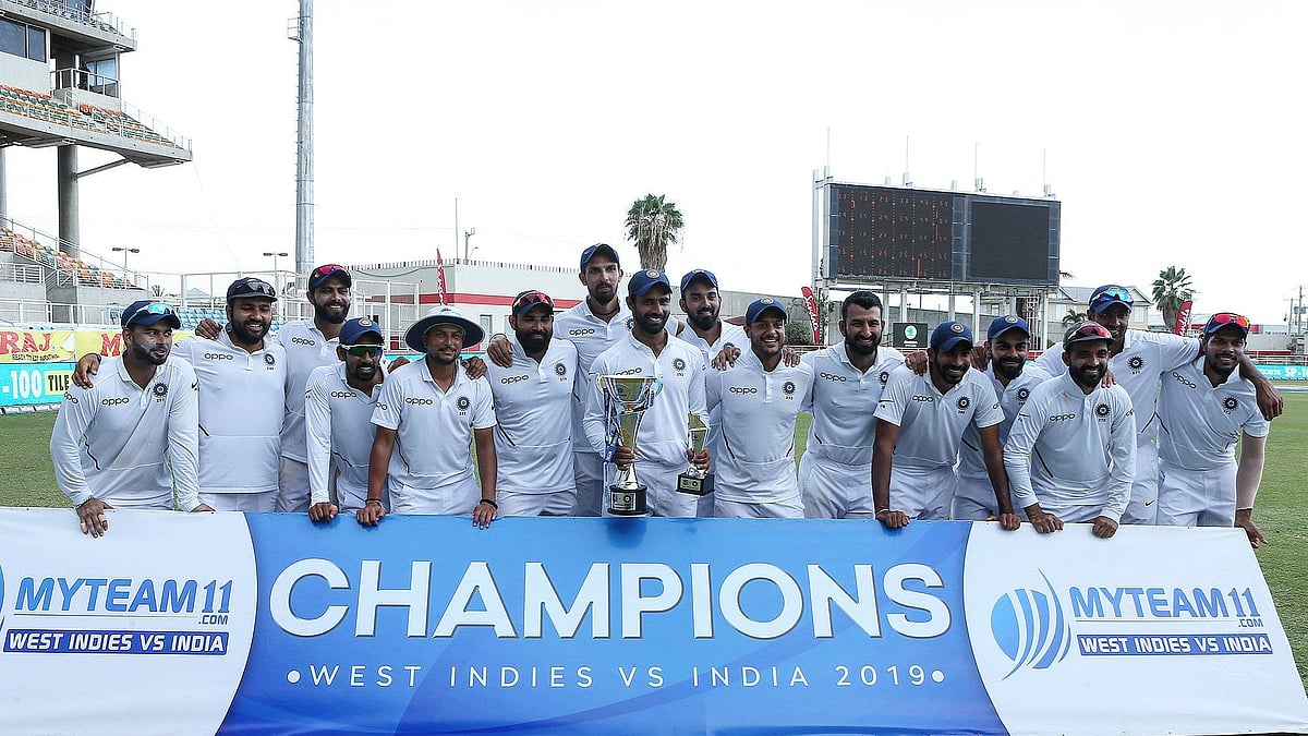 வெஸ்ட் இண்டீஸுக்கு எதிராக க்ளீன் ஸ்வீப் அடித்த இந்தியா : தோனியை பின்னுக்குத் தள்ளி விராட் கோலி சாதனை!