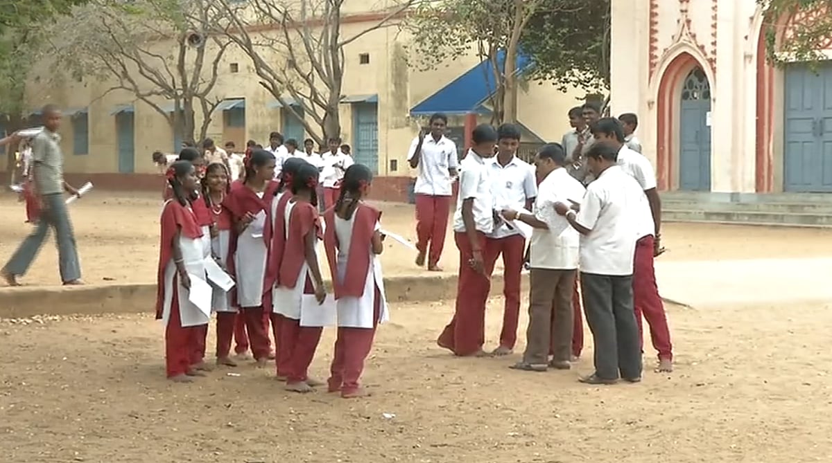 என்னதான் நடக்கிறது பள்ளிக்கல்வித்துறையில்?: முன்னுக்குப் பின் முரணான அறிவிப்புகளால் அவதியுறும் மாணவர்கள்!