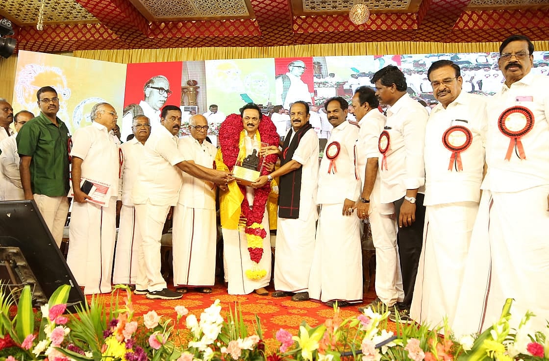 “உடல் நலத்தில் அக்கறை செலுத்துங்கள்” உருகிய மு.க.ஸ்டாலின்; உணர்ச்சி வசப்பட்ட வைகோ!