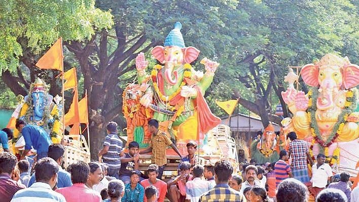 விநாயகர் சிலை ஊர்வலத்தில் தகராறு : இளைஞரை இரும்புக் கம்பியால் அடித்துக்கொன்ற முன்னாள் நண்பர்கள்!