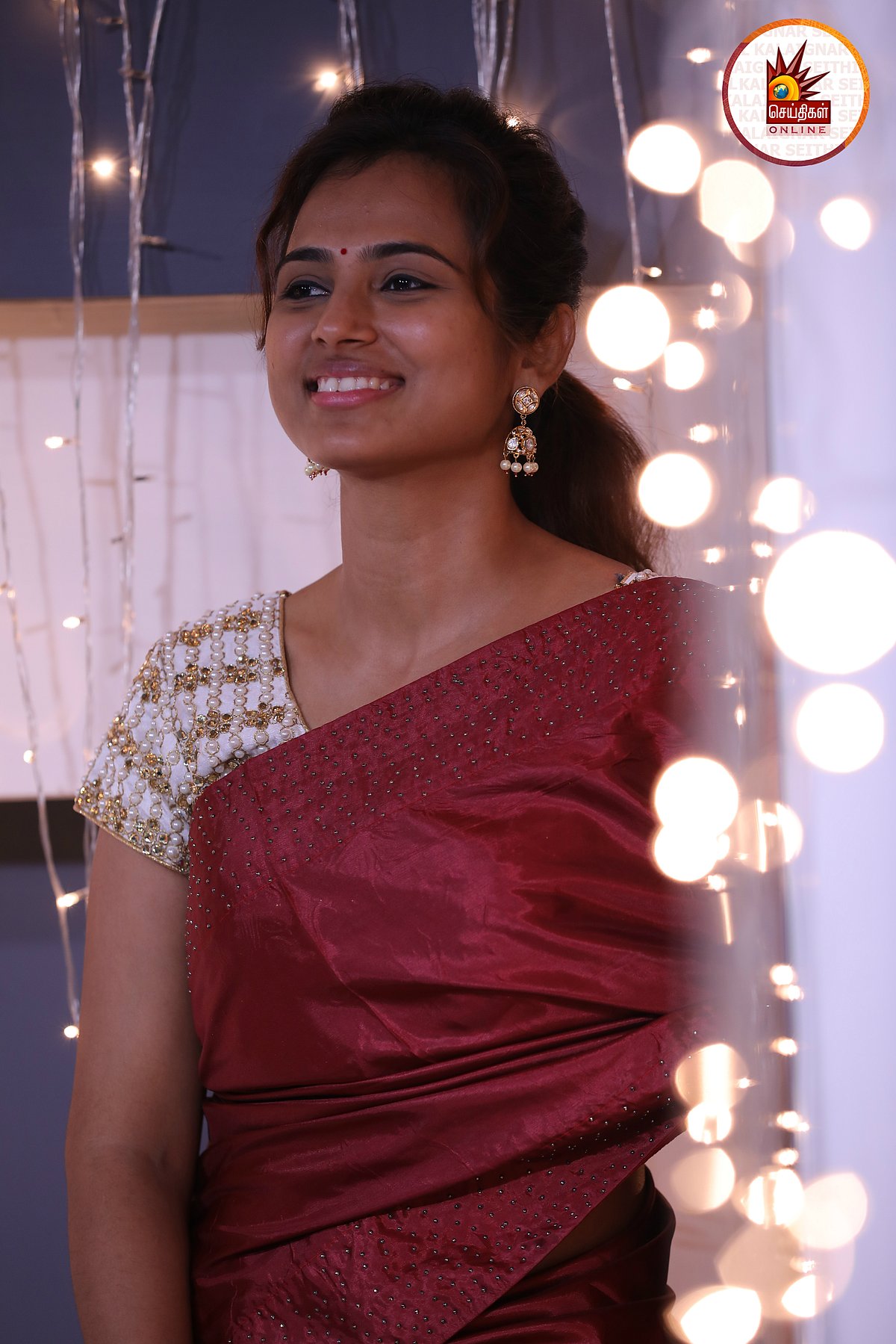 நடிகை ரம்யா பாண்டியனின் லேட்டஸ்ட் ஃபோட்டோஷூட்!