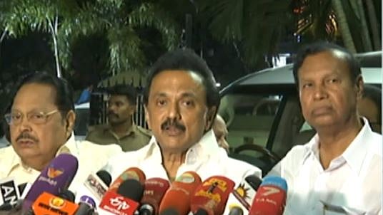 இந்தி திணிப்பு எதிர்ப்பு : ஆளுநர் வேண்டுகோளை ஏற்று திமுகவின் போராட்டம் ஒத்திவைப்பு- மு.க.ஸ்டாலின் பேட்டி!