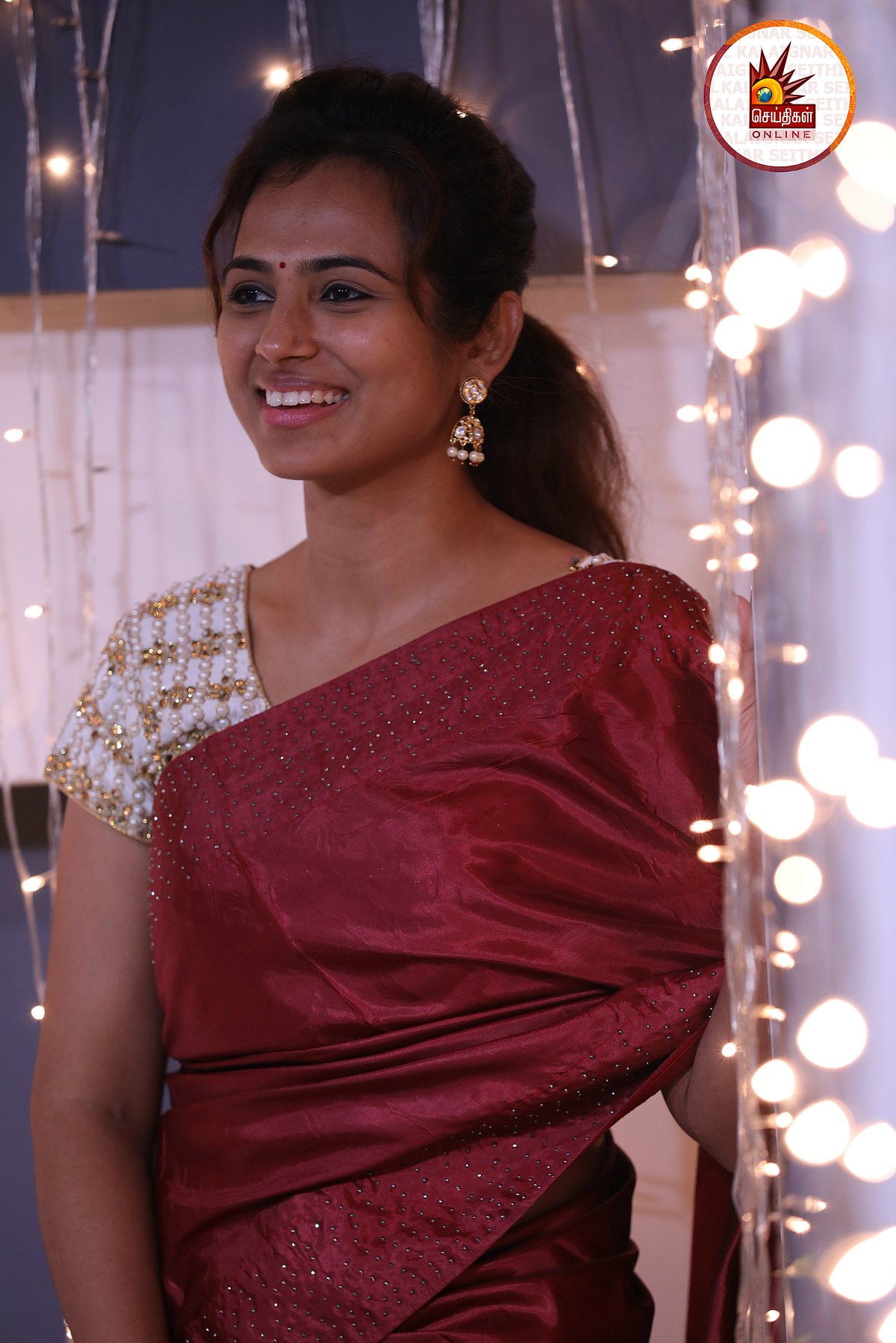 நடிகை ரம்யா பாண்டியனின் லேட்டஸ்ட் ஃபோட்டோஷூட்!