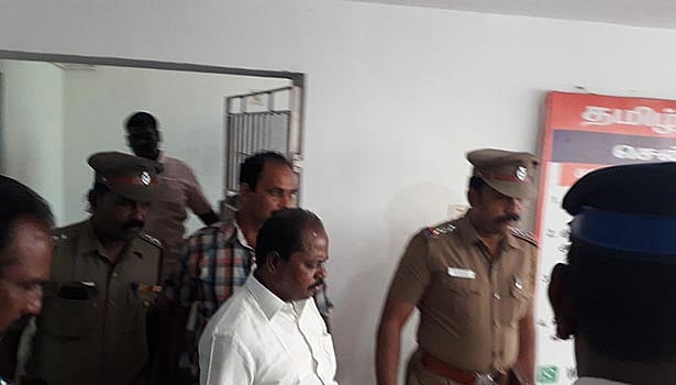 சுபஸ்ரீ மரணம் : சட்டவிரோத பேனர் வைத்த ஜெயகோபாலுக்கு அக்.,11 வரை சிறை!