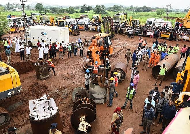சுஜித் மரணத்தில் எழுந்துள்ள மக்களின் கேள்விகளுக்கு முதலமைச்சர் பதில் சொல்ல வேண்டும் - மு.க.ஸ்டாலின்!