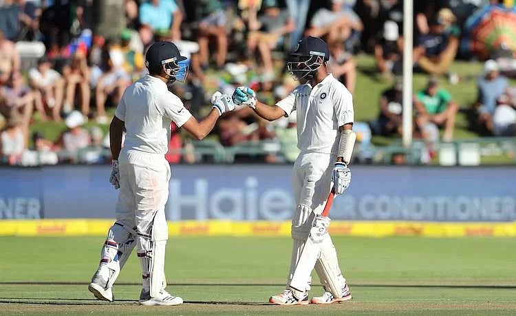 23 ஆண்டுகால சாதனையைத்  தகர்த்தெறிந்த ரோஹித் சர்மா... இரண்டாம் இன்னிங்ஸிலும் சதம் விளாசல்!