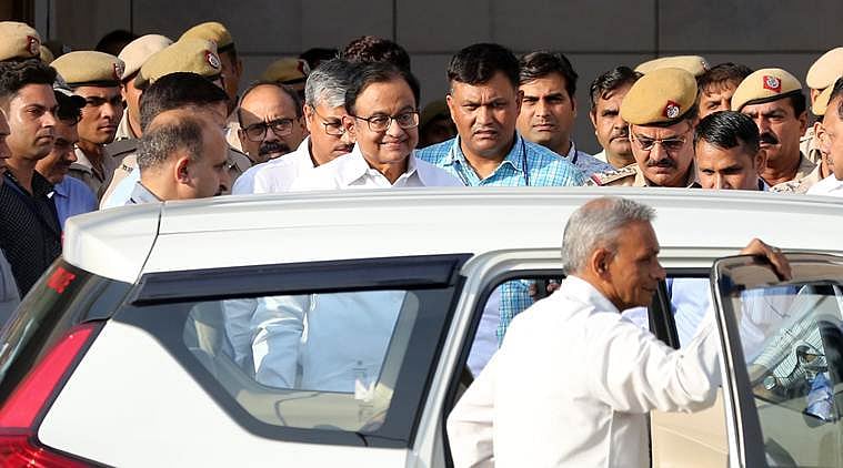 “பலவீனமடைந்த ப.சிதம்பரத்தின் உடல்நிலை; 4 கிலோ எடை குறைந்துவிட்டார்” - உச்சநீதிமன்றத்தில் முறையீடு!